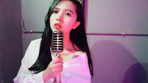 国产大秀女主播,闪耀舞台,绽放魅力